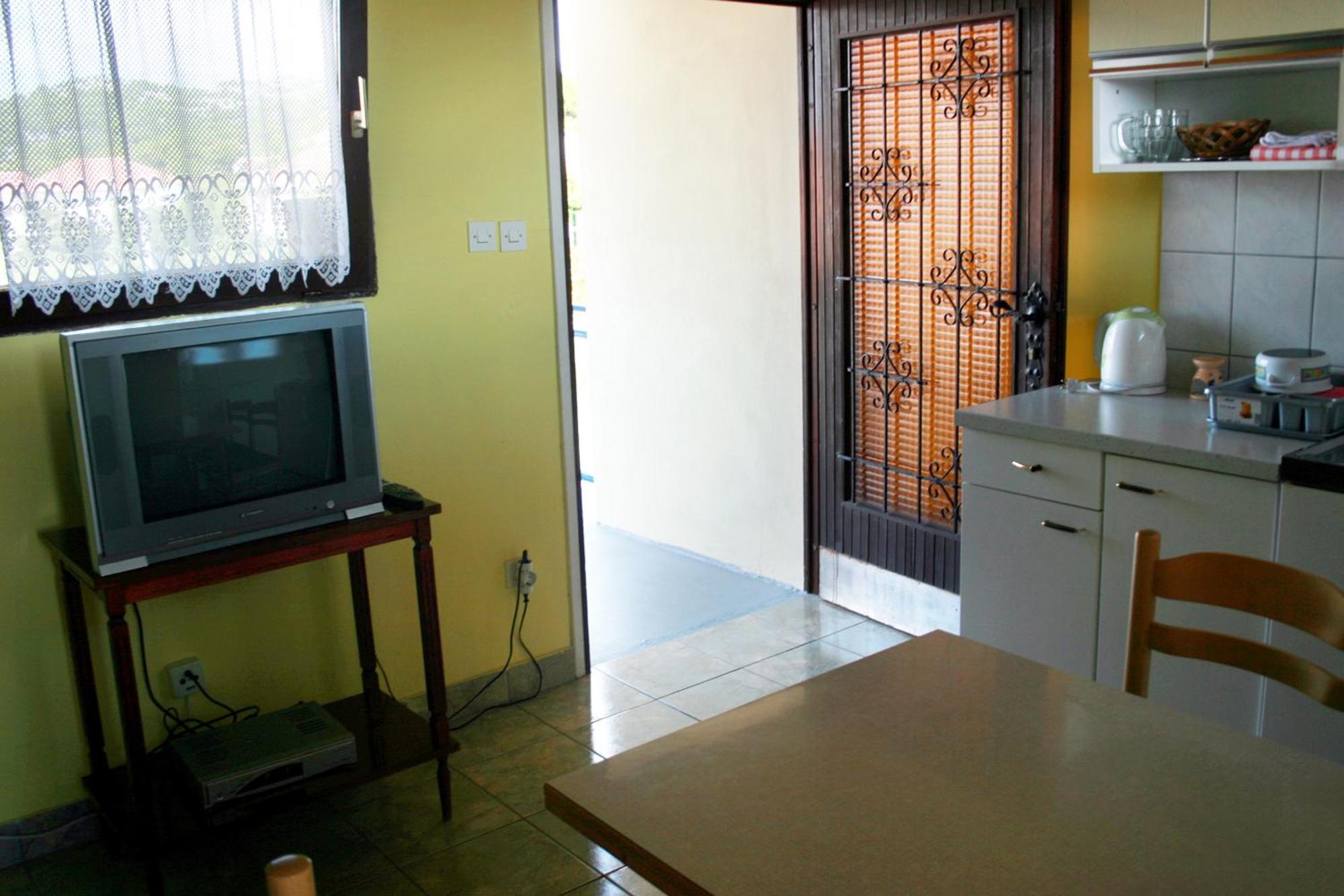 Apartments By The Sea Jezera, Murter - 5063 Rom bilde
